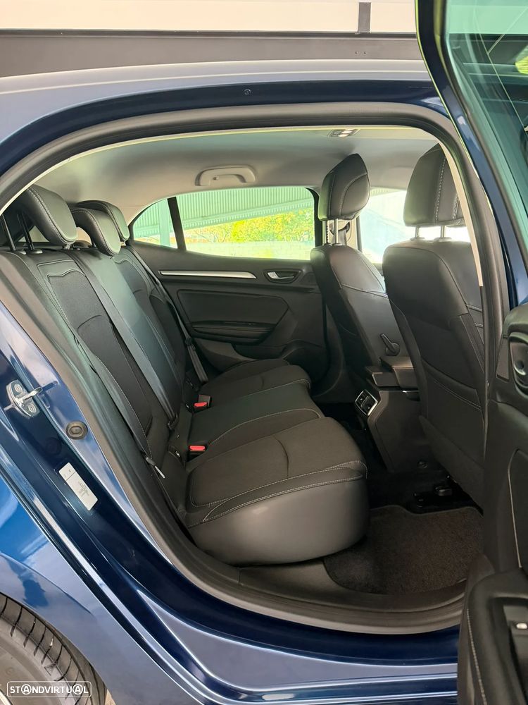 Renault Mégane BLUE dCi 115 INTENS - 11