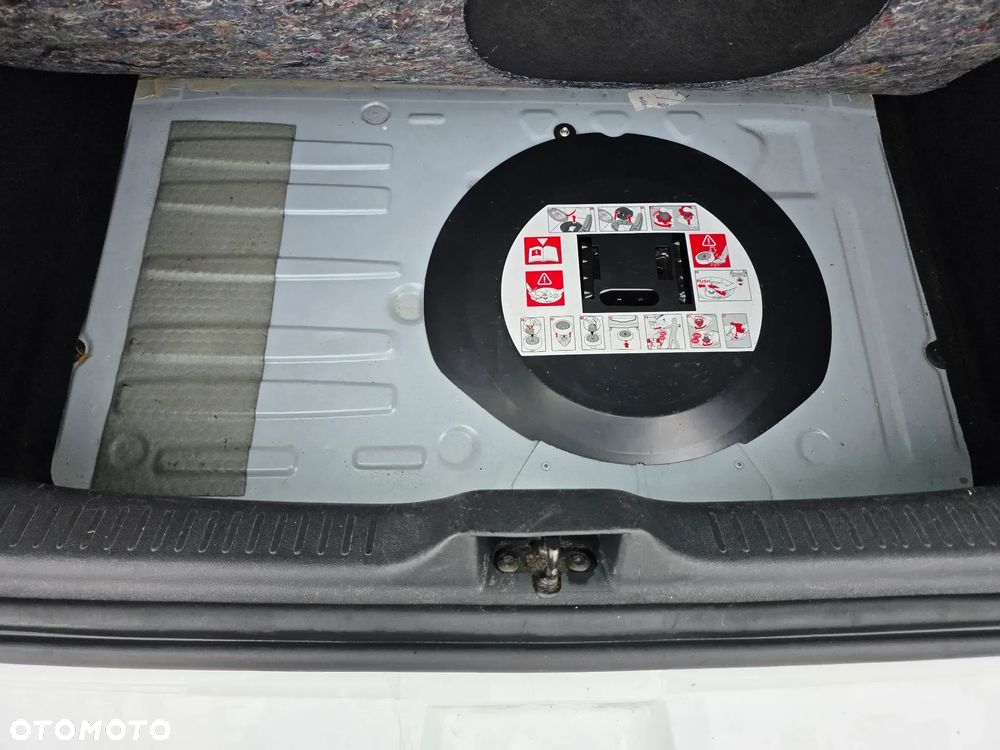 Renault Clio dCi 75 Stop & Start Expression - 16