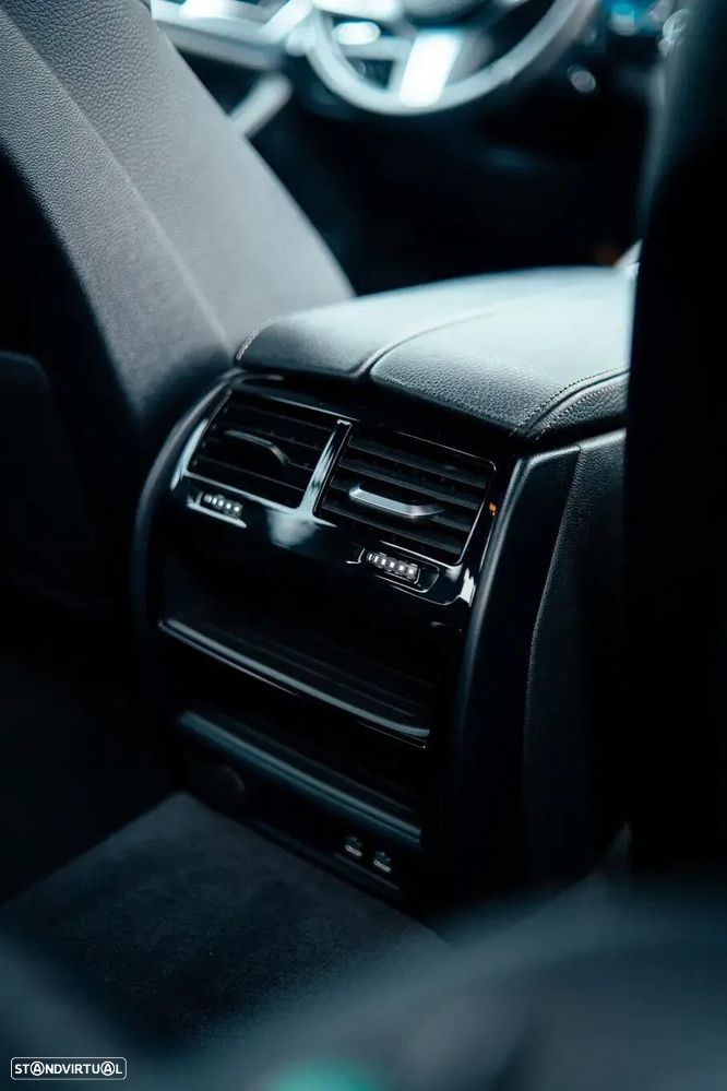 BMW 530 e Pack Desportivo M - 16