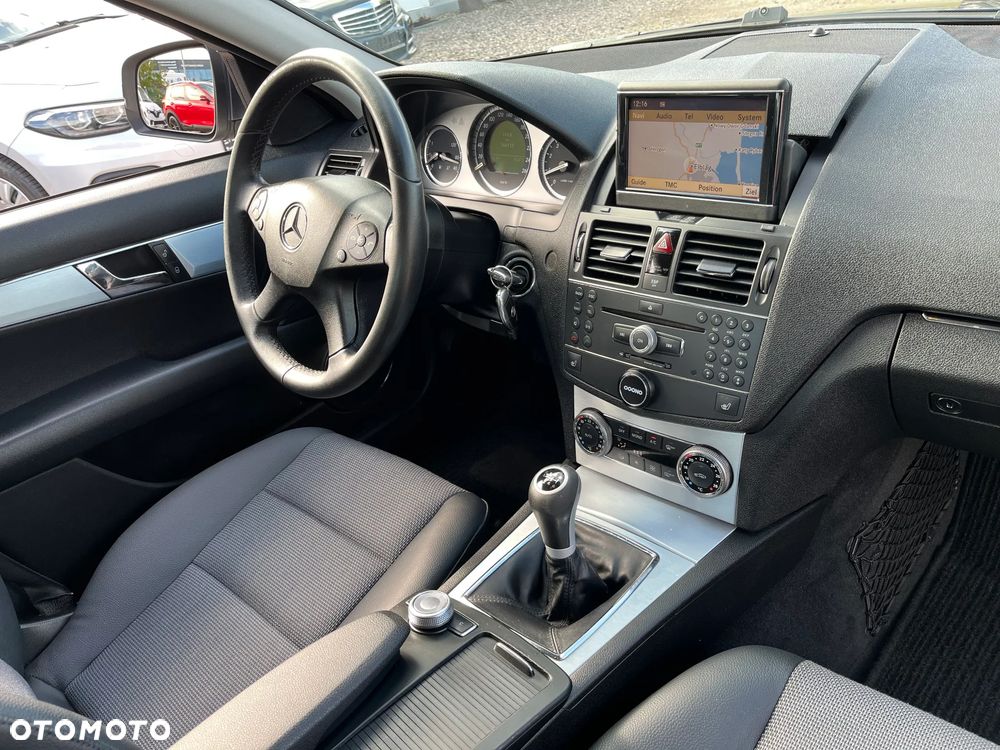 Mercedes-Benz Klasa C 200 Kompressor Avantgarde - 36