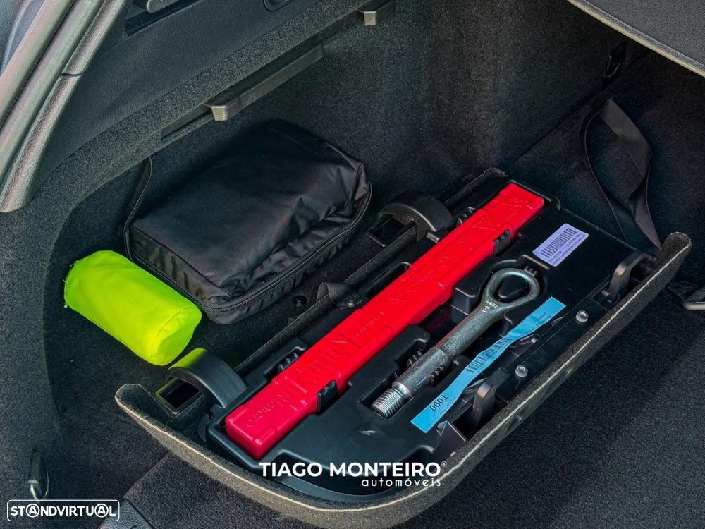 Mercedes-Benz C 300 e T 9G-TRONIC AMG Line - 59