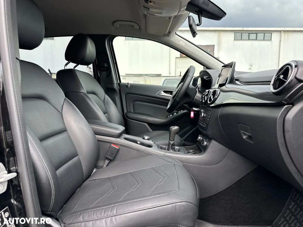 Mercedes-Benz B 160 - 12