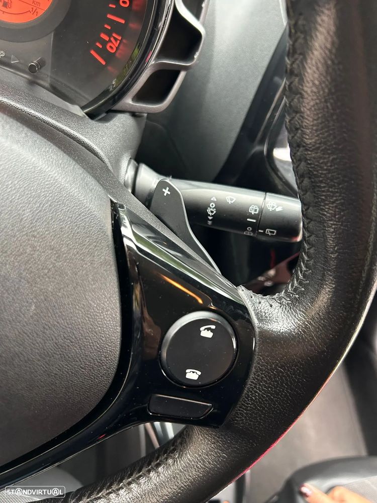 Toyota Aygo 1.0 X-Play Plus+X-Touch +TSS MM - 17