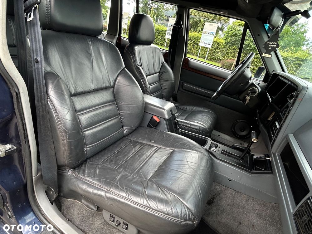 Jeep Cherokee - 14