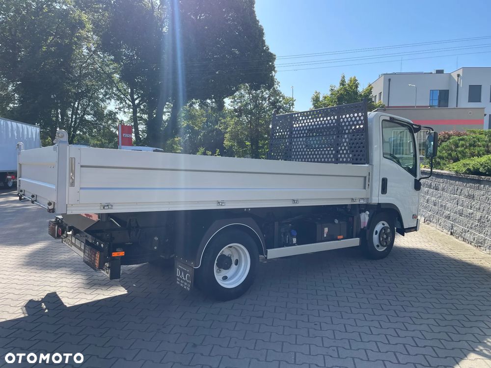Isuzu M21 Th - 4