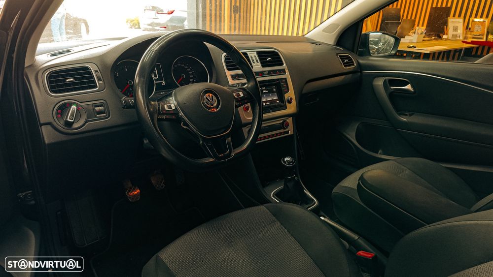 VW Polo 1.4 TDi (Blue Motion ) Highline - 8