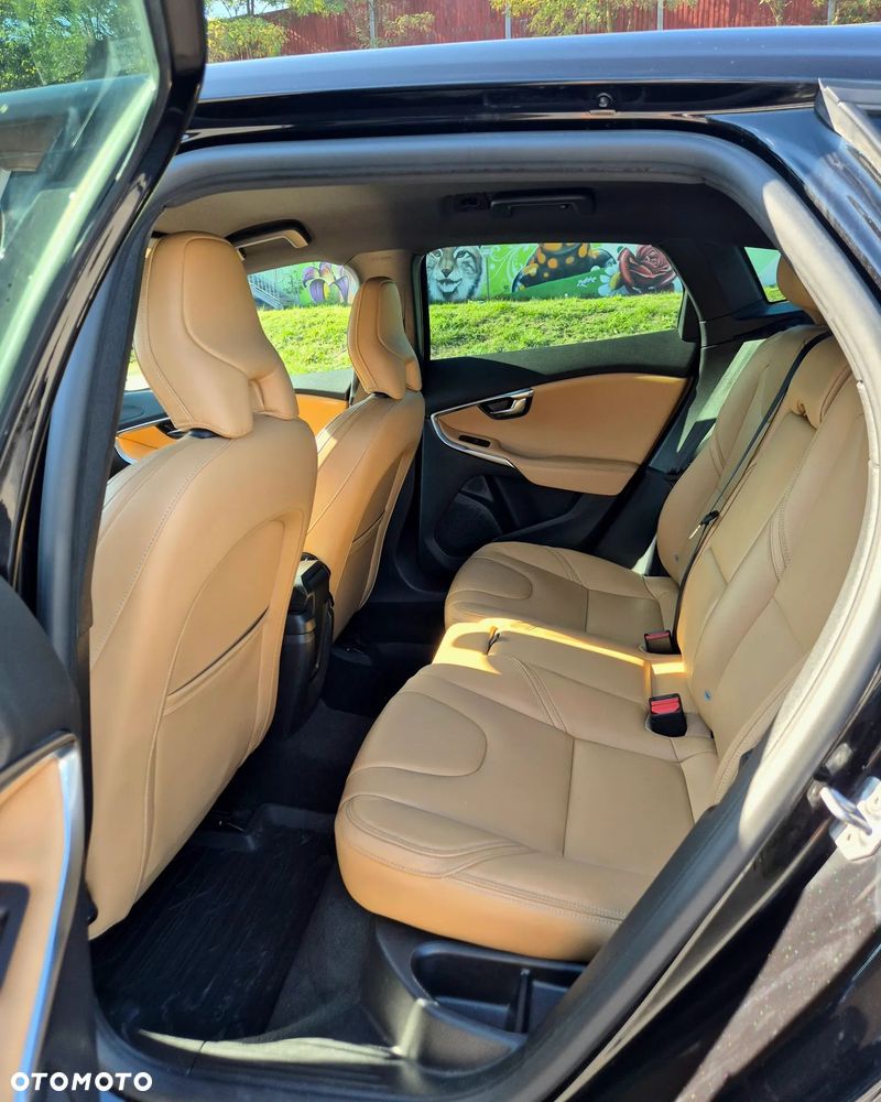 Volvo V40 - 9