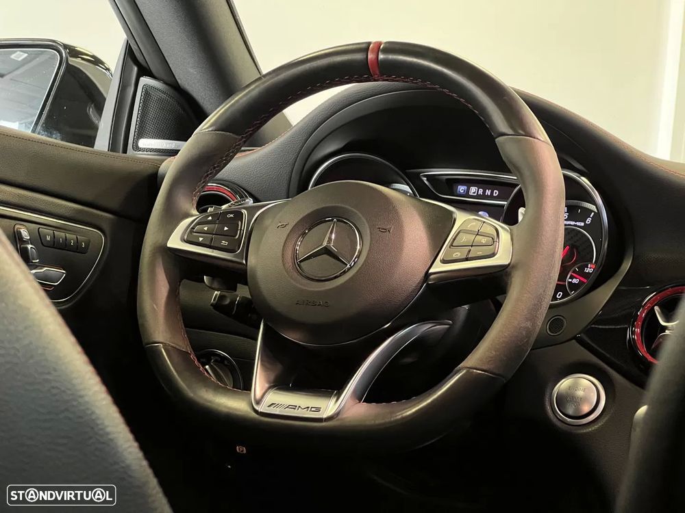 Mercedes-Benz CLA 45 AMG 4Matic Speedshift 7G-DCT Night Edition - 15