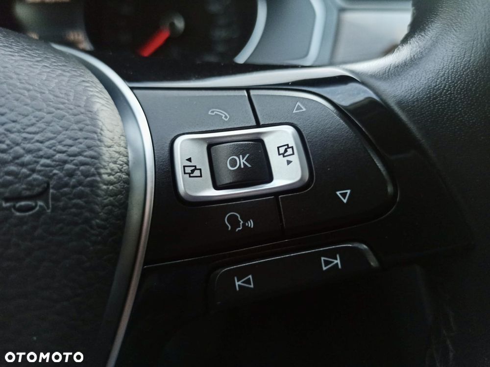 Volkswagen Passat 2.0 TDI BMT Highline DSG7 - 19