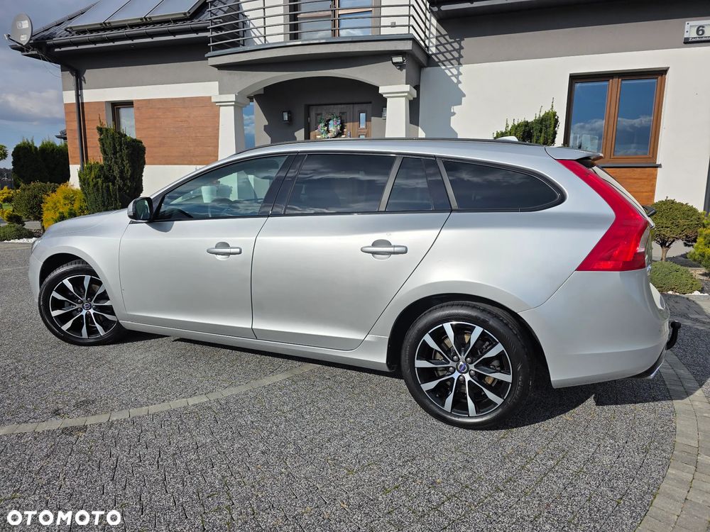 Volvo V60 D3 Geartronic Summum - 10
