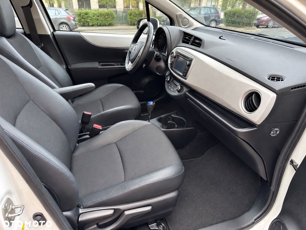 Toyota Yaris - 6