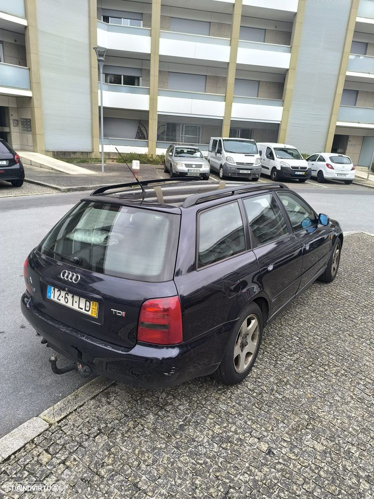 Audi A4 Avant 1.9 TDI Attraction - 4