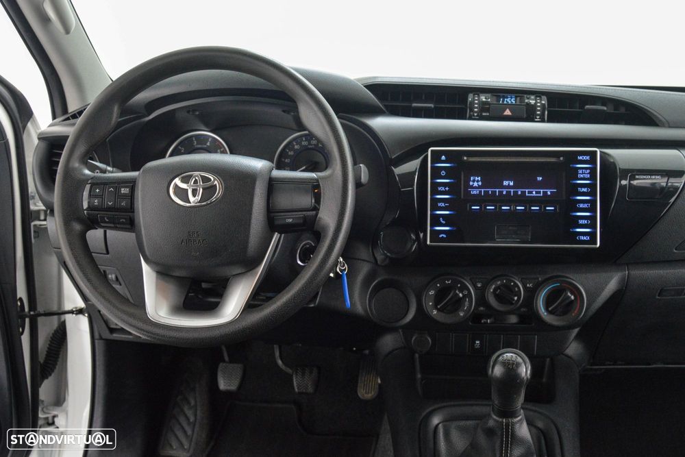 Toyota Hilux 2.4 D-4D 4X2 Cabine Extra 3L - 25