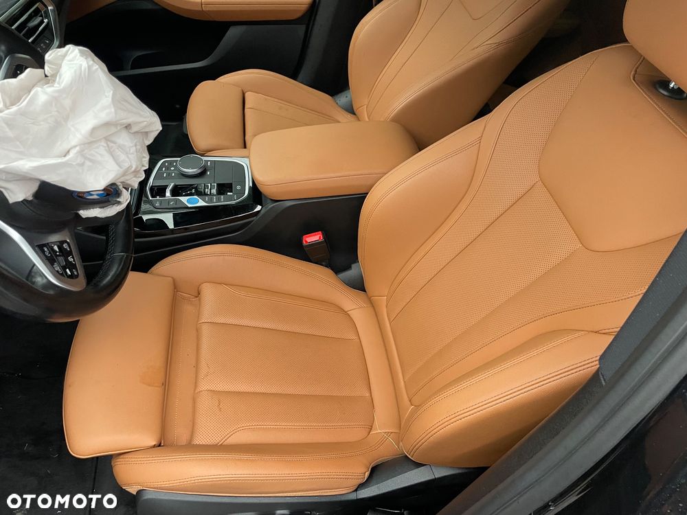 BMW iX3 80kWh Inspiring - 9