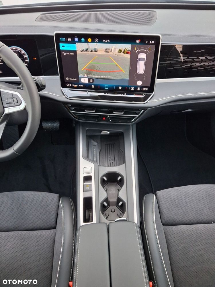 Volkswagen Passat - 27