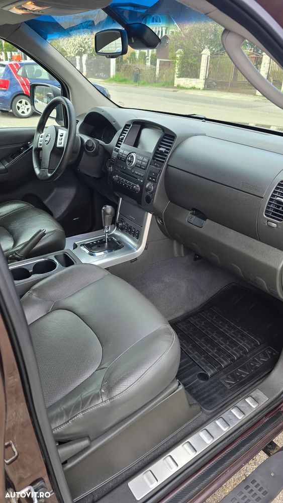 Nissan Navara Double Cab LE Plus Aut. - 8