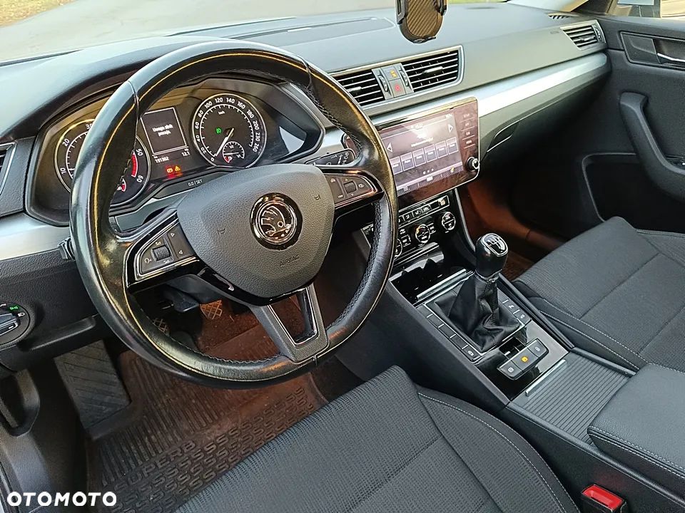 Skoda Superb 2.0 TDI Ambition - 20