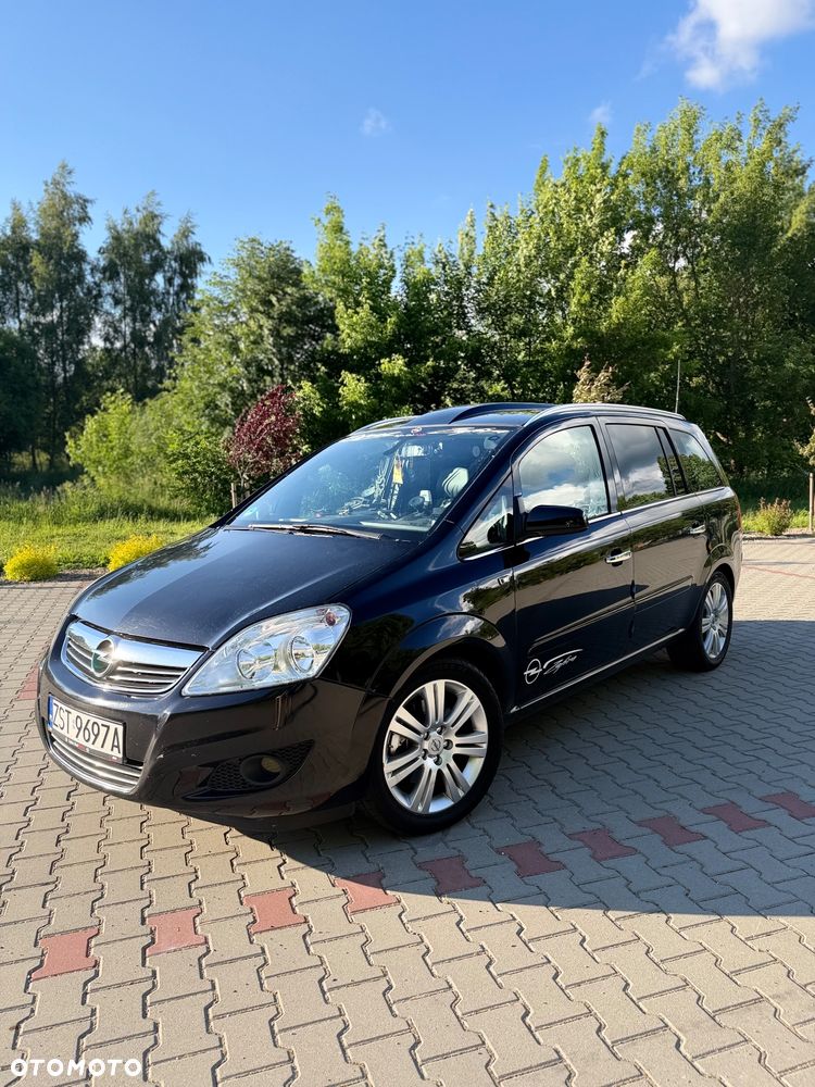 Opel Zafira 1.9 CDTI Cosmo - 1