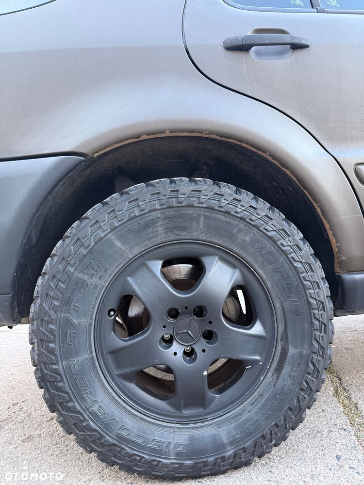 Mercedes-Benz ML - 14