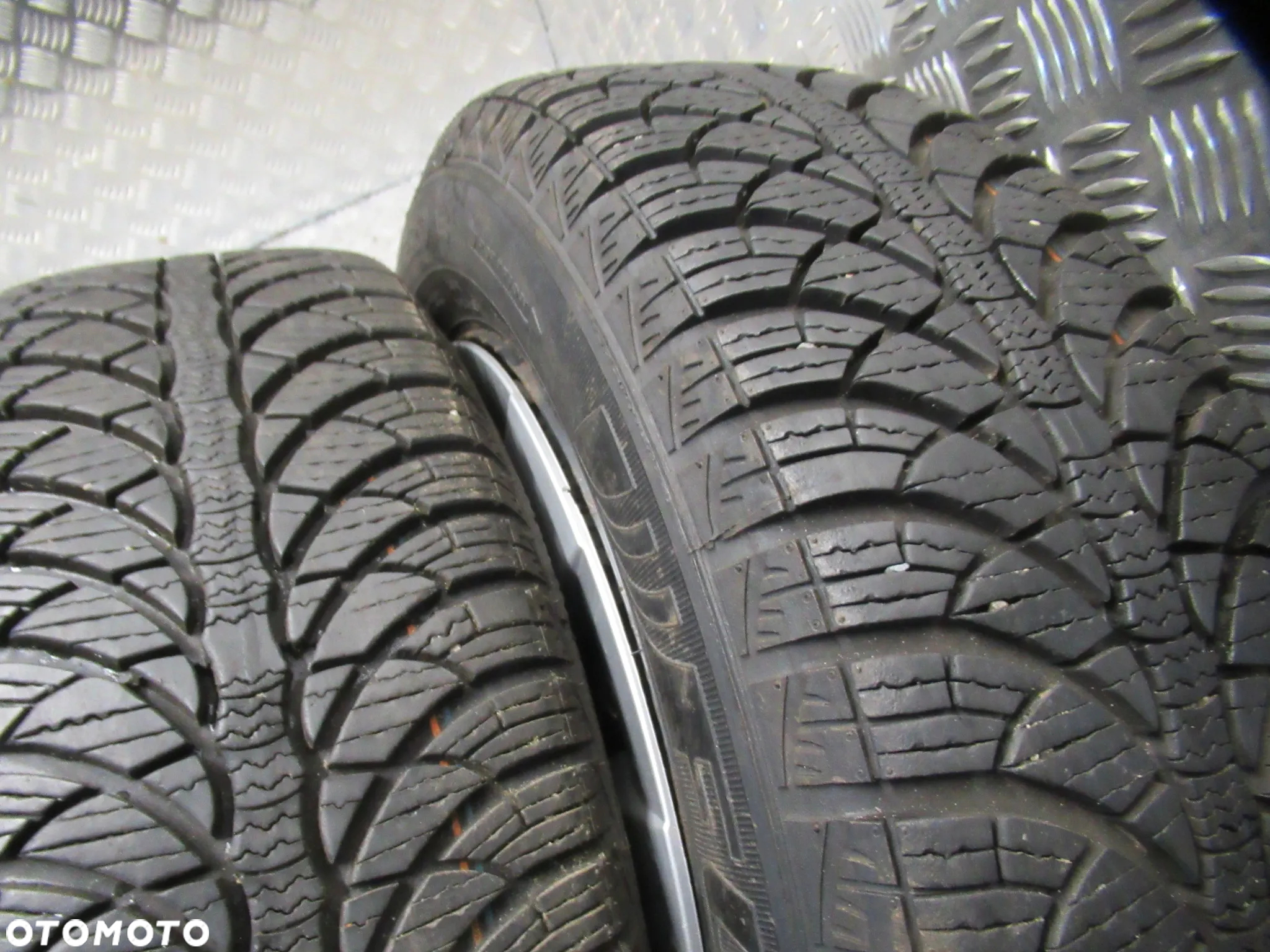 Koła Toyota Yaris IV 5,5Jx15 et45 5x100 zima 7mm - 18