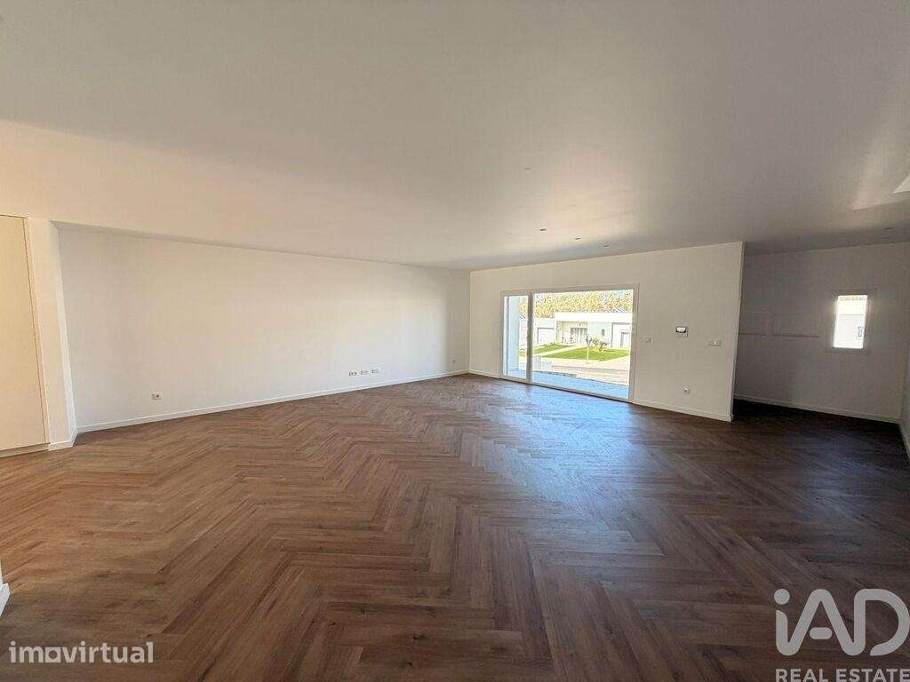 Moradia térrea T4 em Leiria, Pousos, Barreira e Cortes de 157,16 m2 - Grande imagem: 3/23
