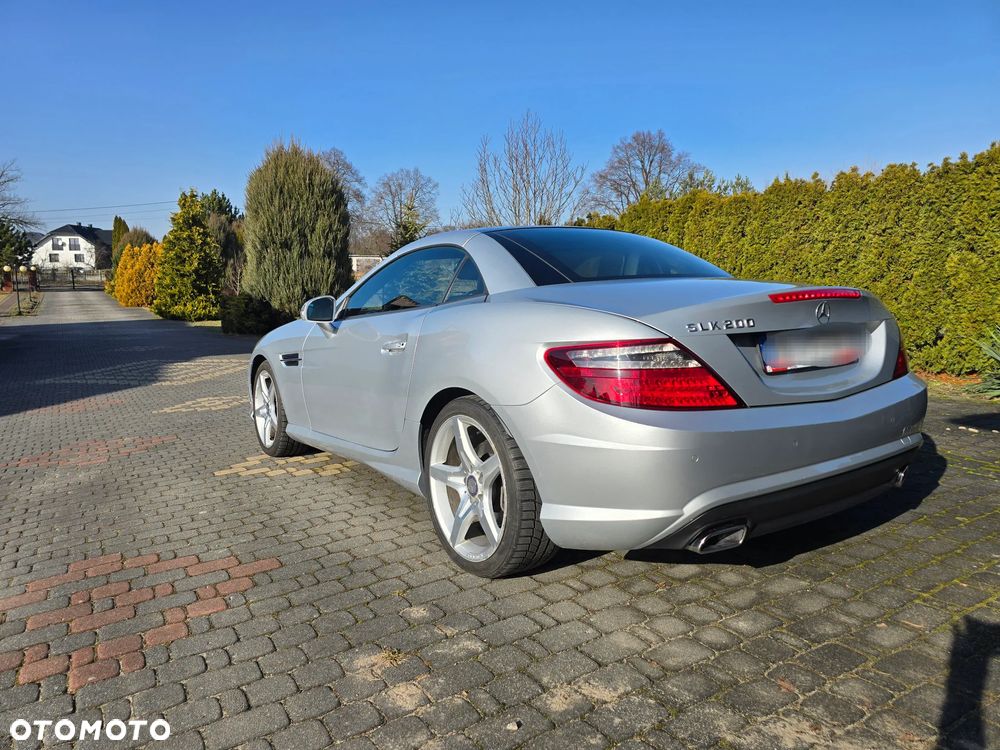 Mercedes-Benz SLK 200 (BlueEFFICIENCY) 7G-TRONIC - 10