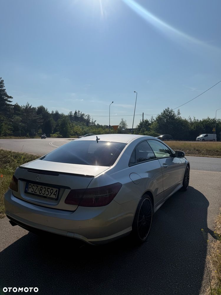 Mercedes-Benz Klasa E - 2