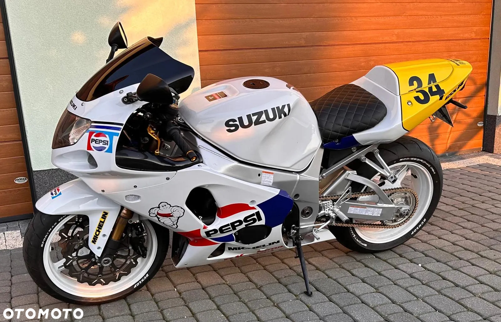 Suzuki GSX-R - 3