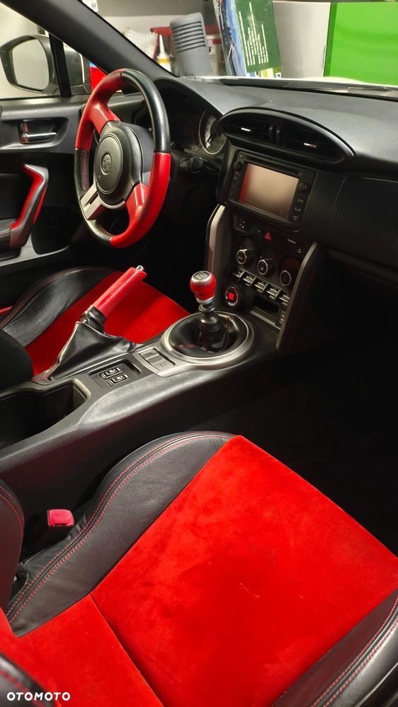 Toyota GT86 2.0 Prestige - 4