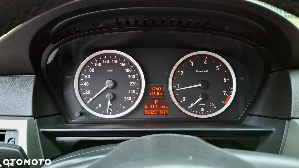 BMW Seria 5 530i - 11