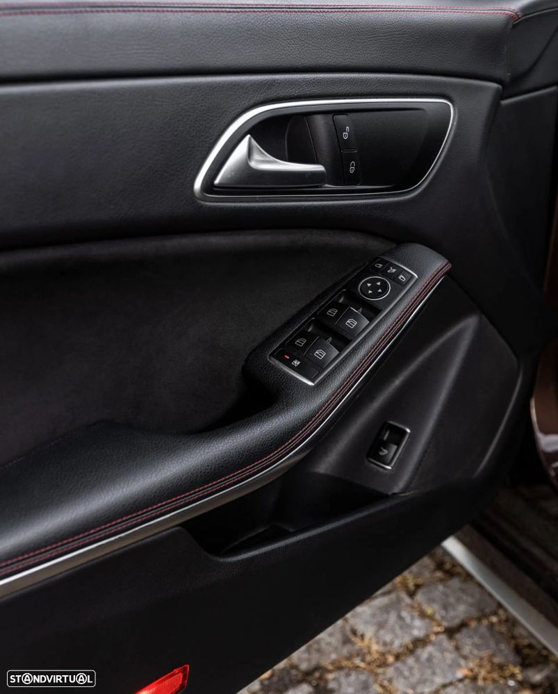 Mercedes-Benz CLA 45 AMG - 10