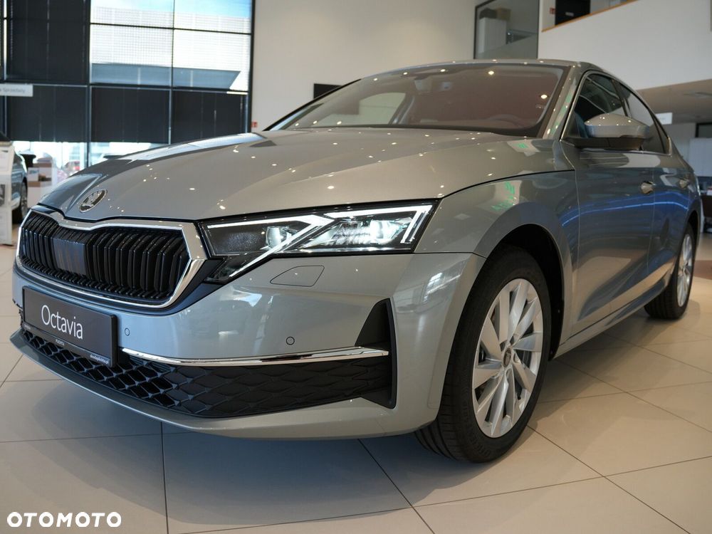 Skoda Octavia 1.5 TSI mHEV Drive Selection DSG - 10