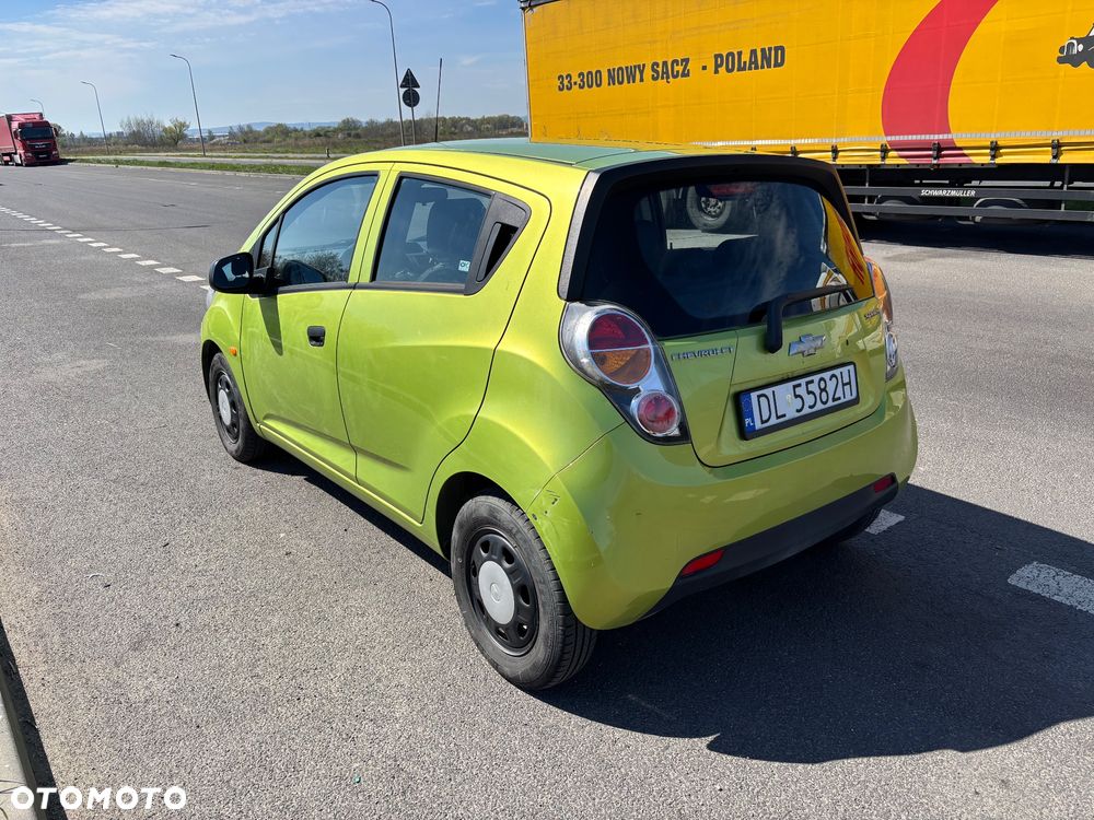 Chevrolet Spark 1.0 Base - 5