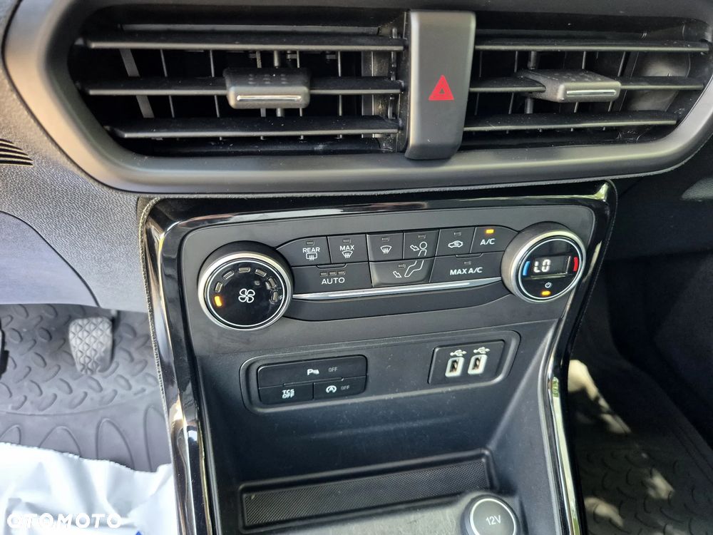 Ford EcoSport - 32