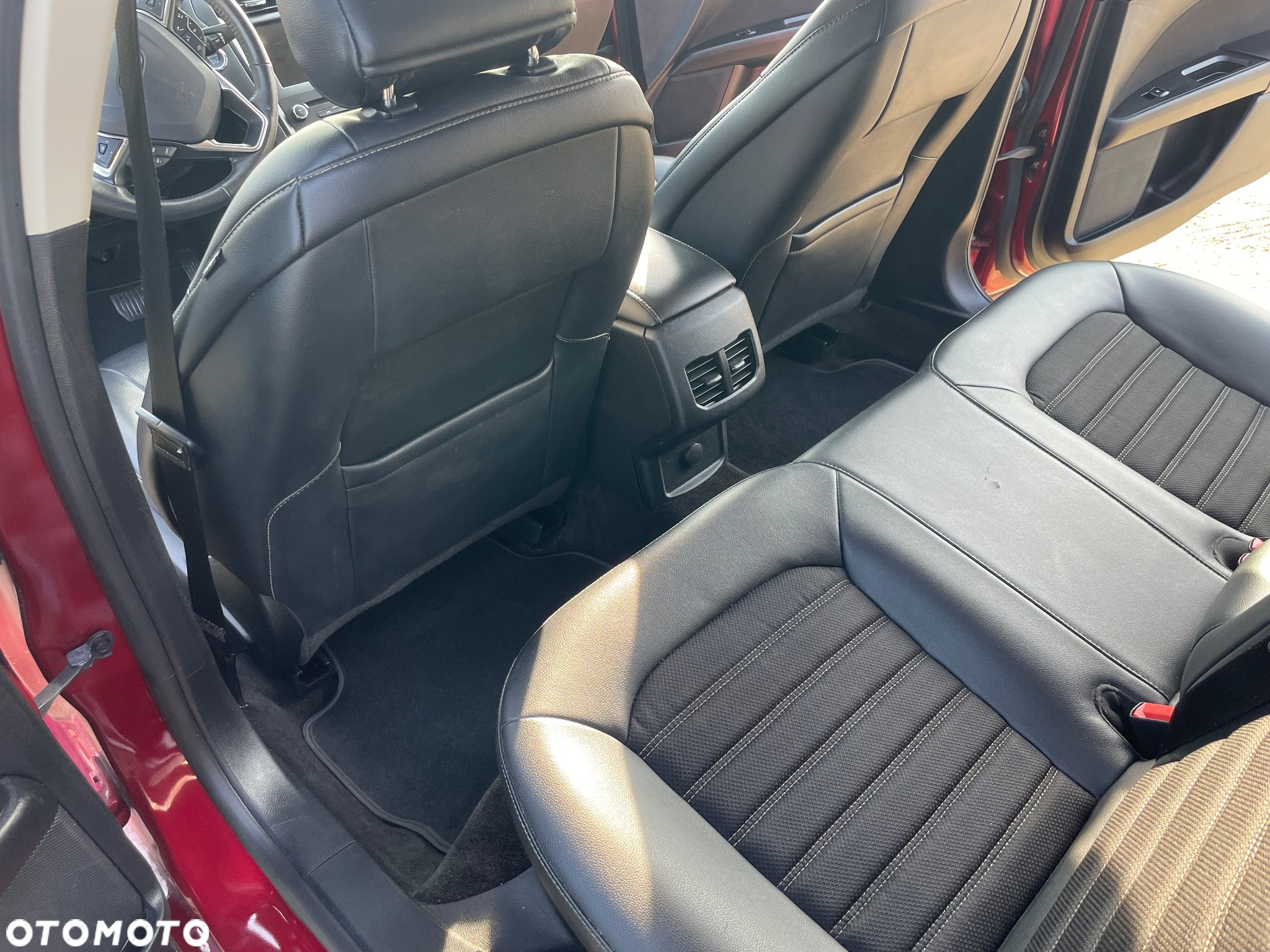 Ford Fusion - 15
