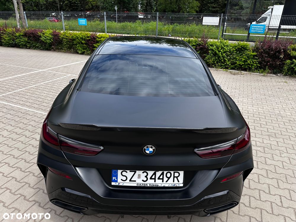 BMW Seria 8 - 12