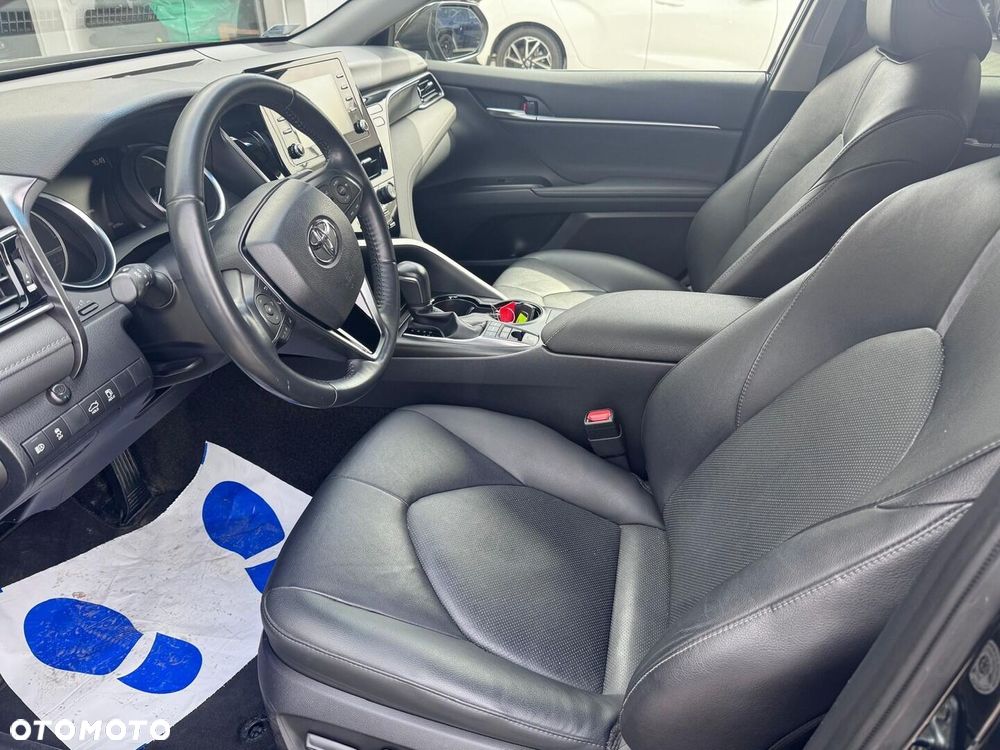 Toyota Camry 2.5 Hybrid Comfort CVT - 10