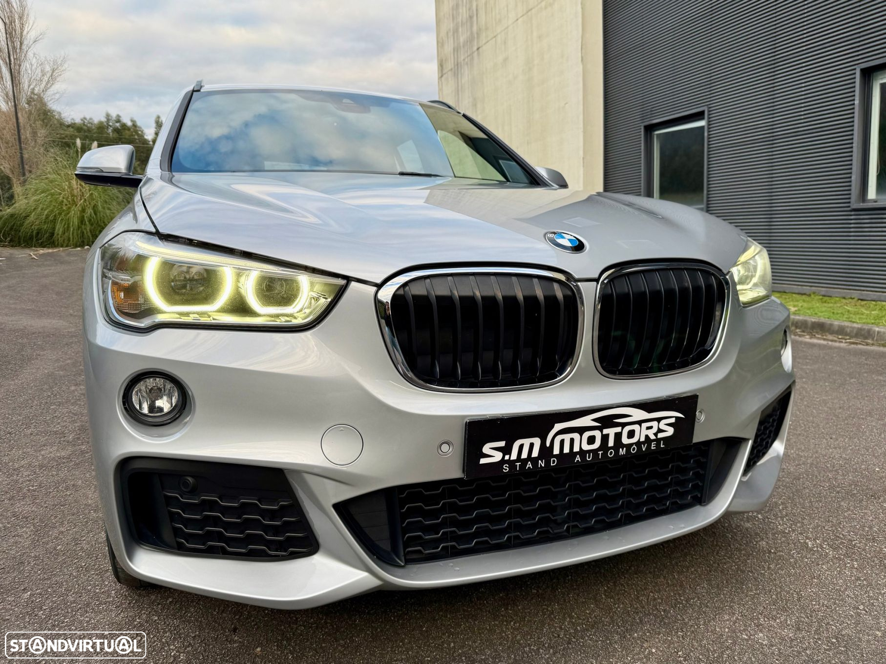 BMW X1 18 d sDrive Auto Pack M - 4