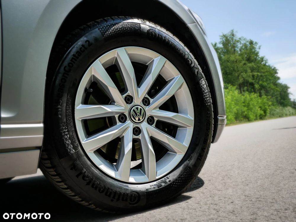 Volkswagen Passat 2.0 TDI SCR DSG Highline - 40