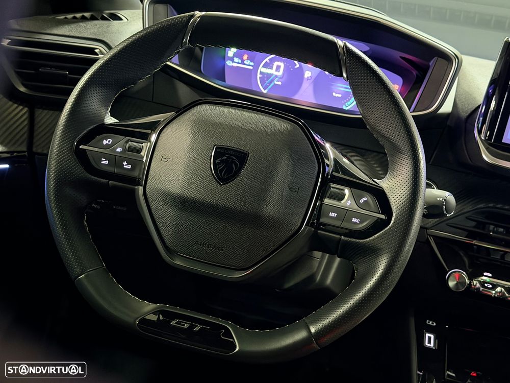 Peugeot e-208 GT - 7