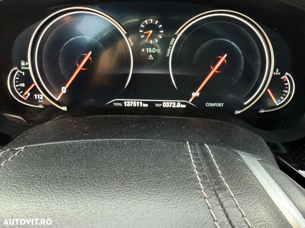 BMW Seria 5 520d AT - 9
