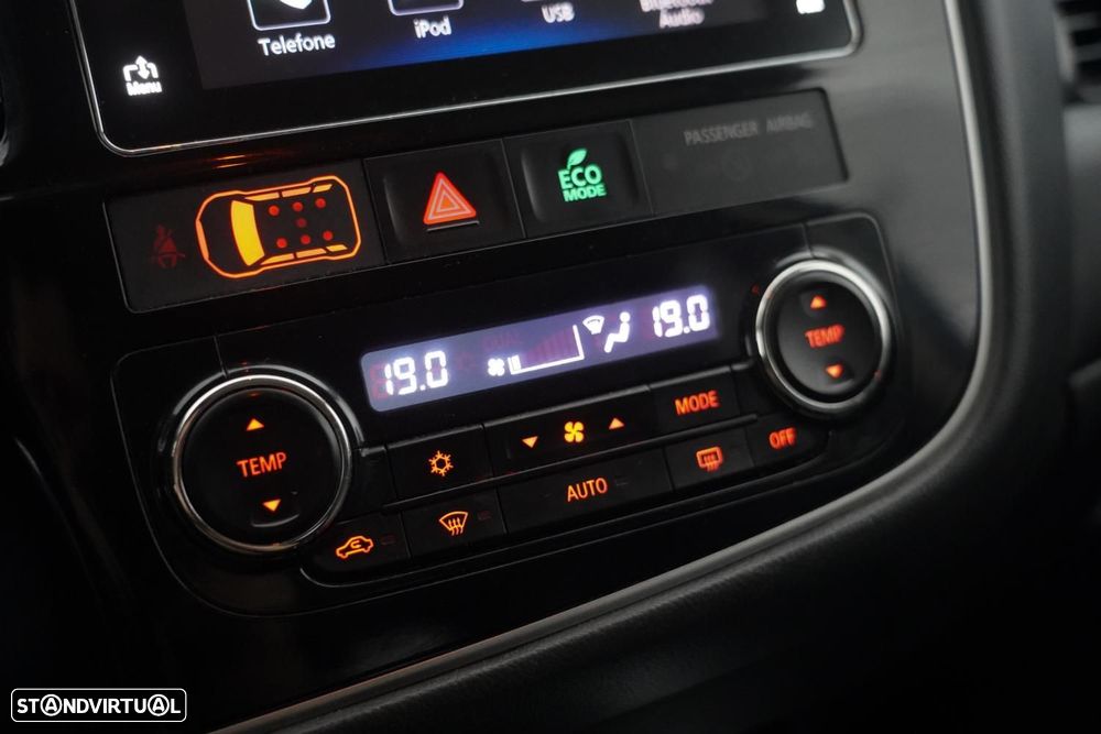 Mitsubishi Outlander 2.2 DI-D Intense - 15