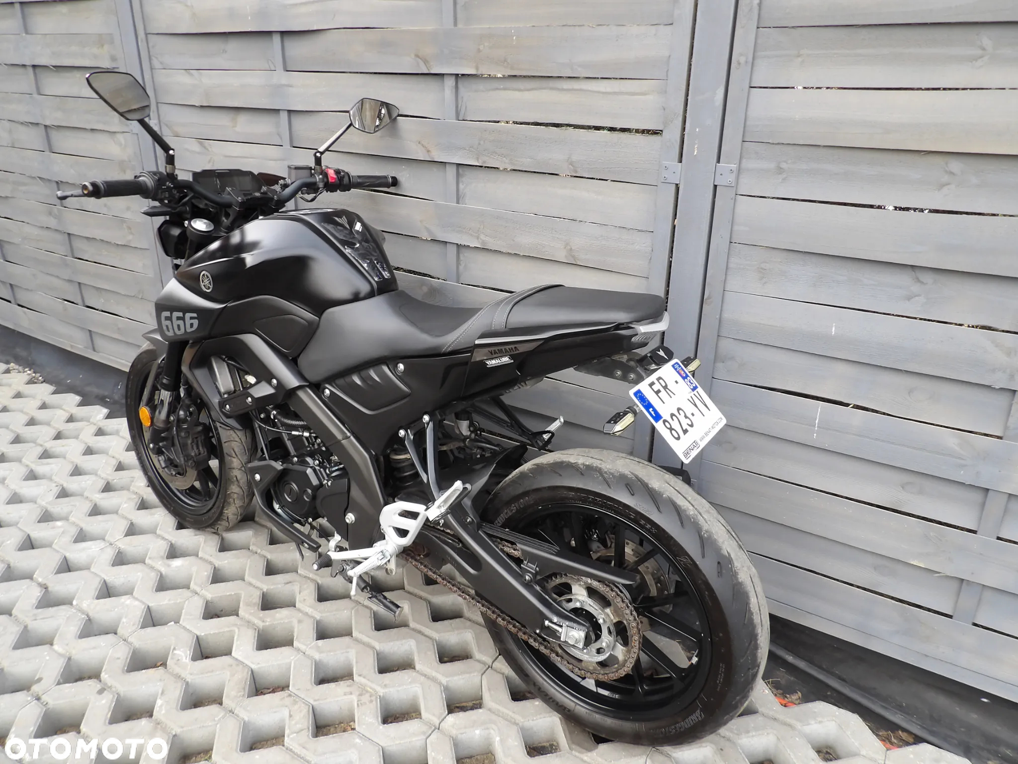 Yamaha MT - 7
