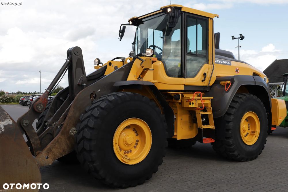 Volvo L120H - 14