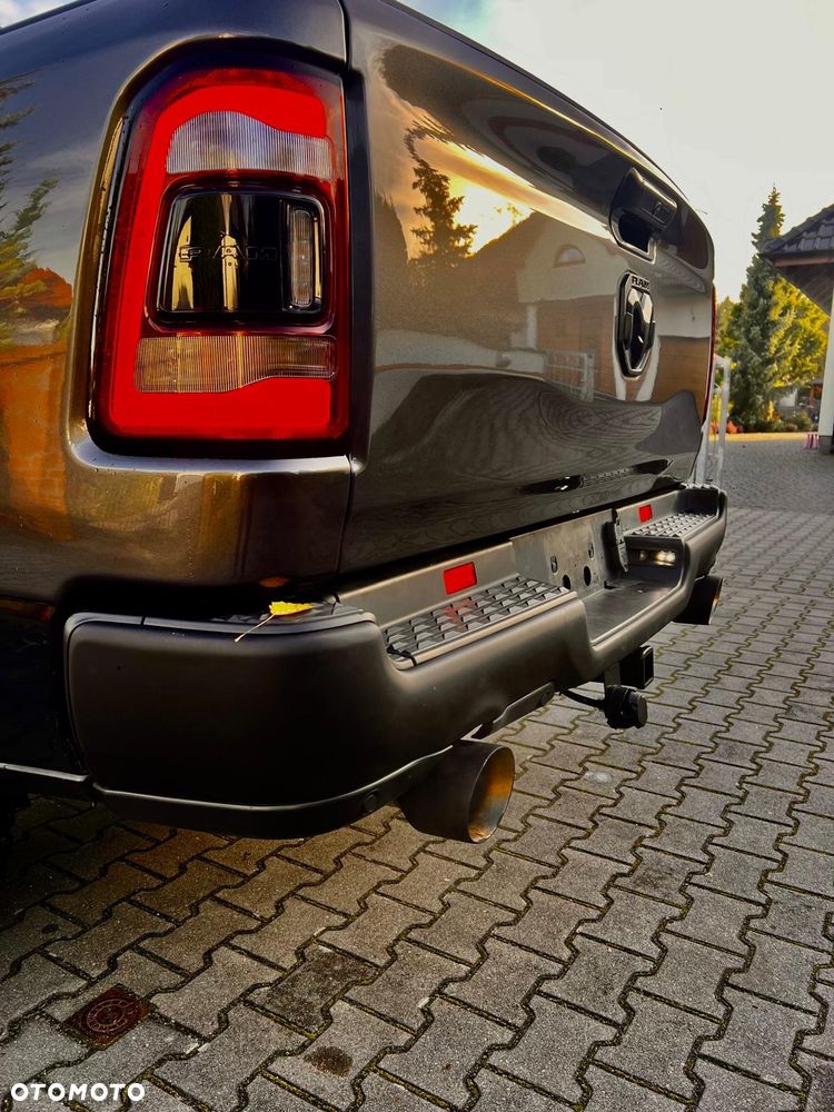 Dodge RAM 1500 5.7 4x4 - 13