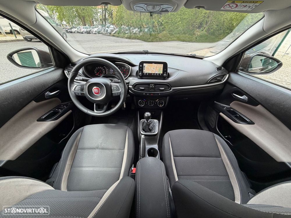 Fiat Tipo Station Wagon 1.6 M-Jet Lounge J17 - 21