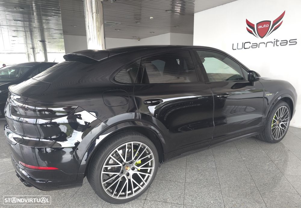 Porsche Cayenne Coupé E-Hybrid Platinum Edition - 6