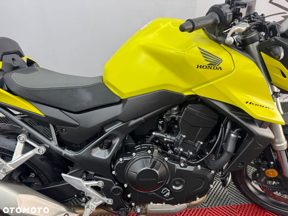 Honda CB - 32