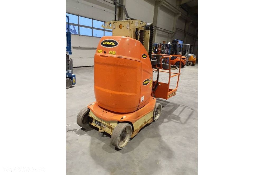 JLG T10E - 17