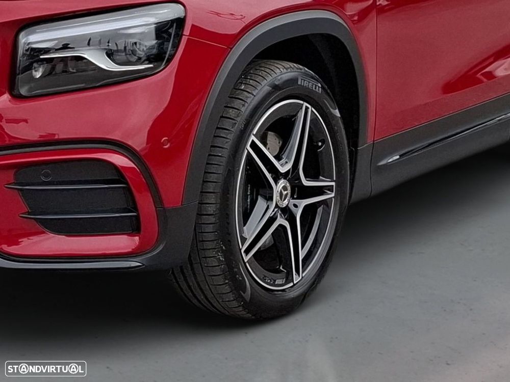 Mercedes-Benz GLB 200 AMG Line - 4